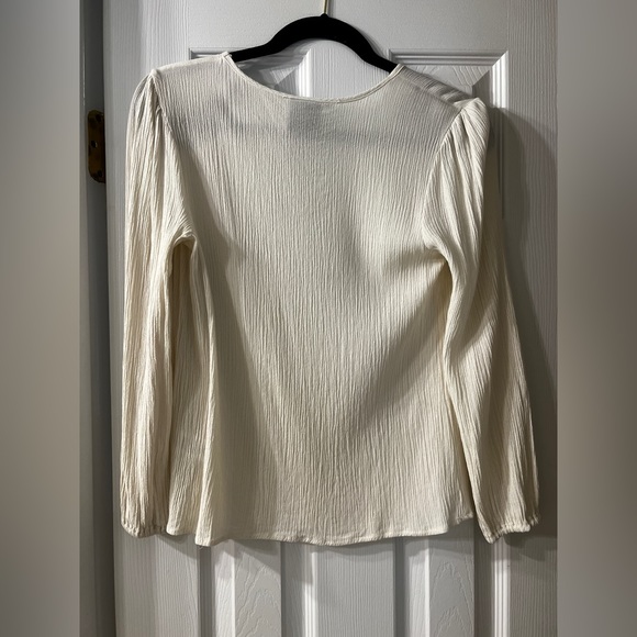 Bobeau boho blouse- long sleeves-  XS -embroidered - Picture 4 of 6